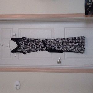 Perceptions New York Sleeveless Black and White Dress